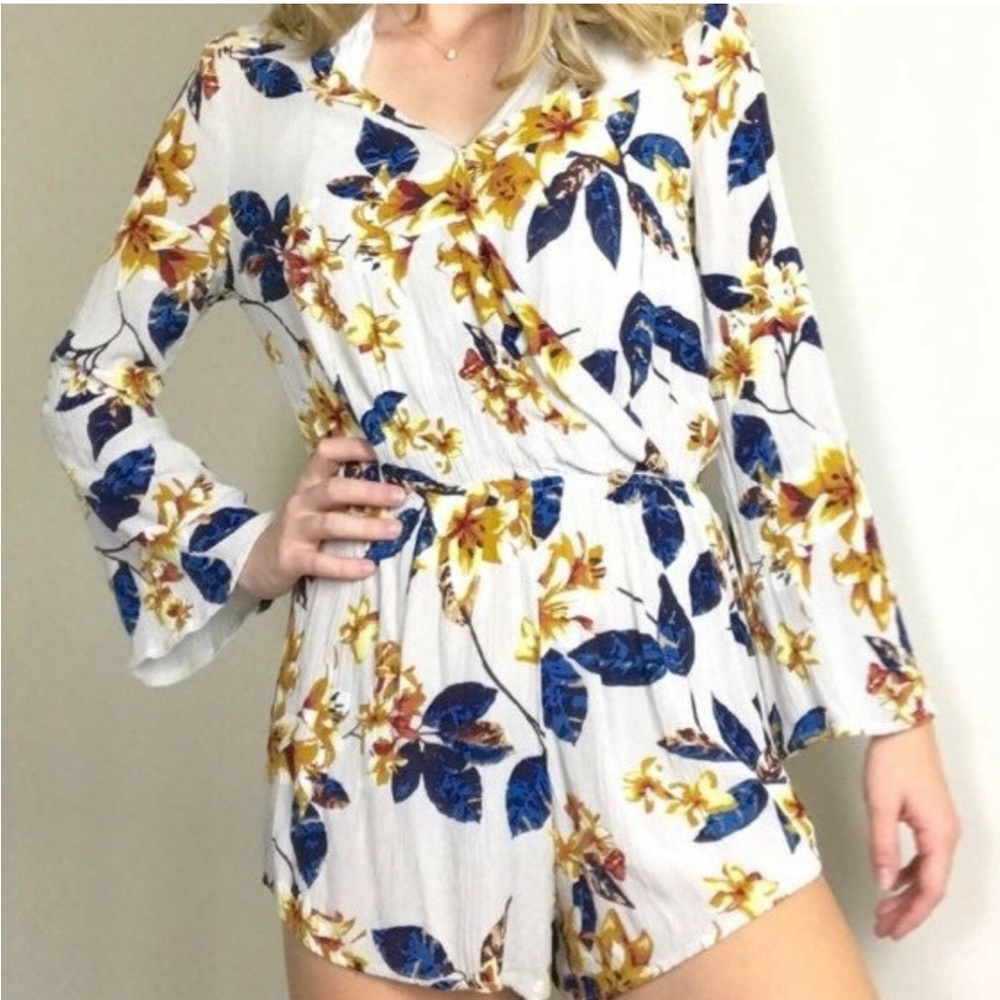🔥 Mimi Chica Floral Romper